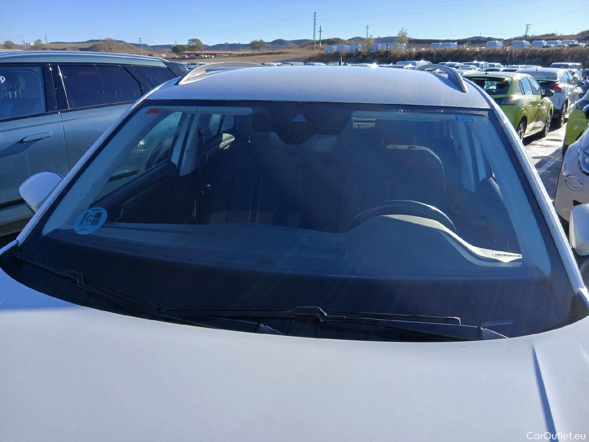  Volkswagen  T-ROC VOLKSWAGEN  / 2017 / 5P / todoterreno Advance 2.0 TDI 85kW (115CV) #1