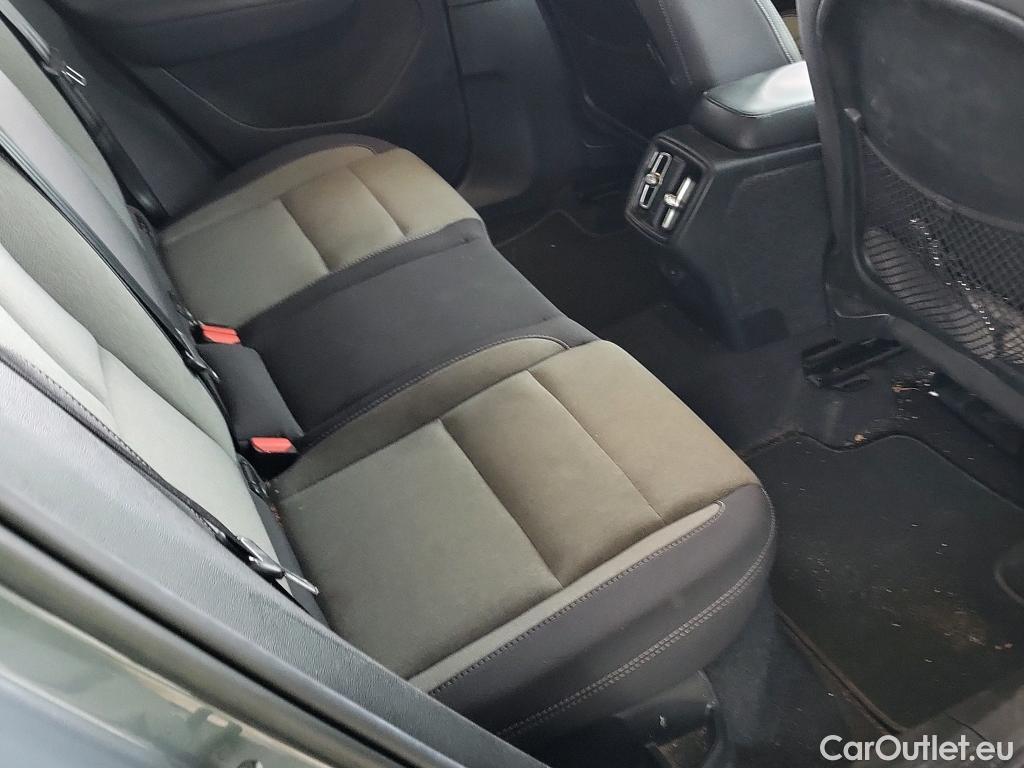  Volvo  XC 40 VOLVO XC40 / 2021 / 5P / todoterreno 1.5 T2 Core Pro #8