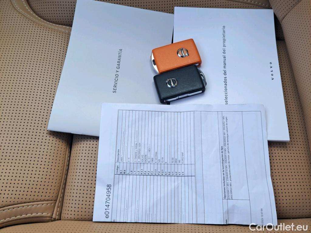  Volvo  XC60  Ultimate Dark AWD 2.0 B4 195CV AT8 E6d #15