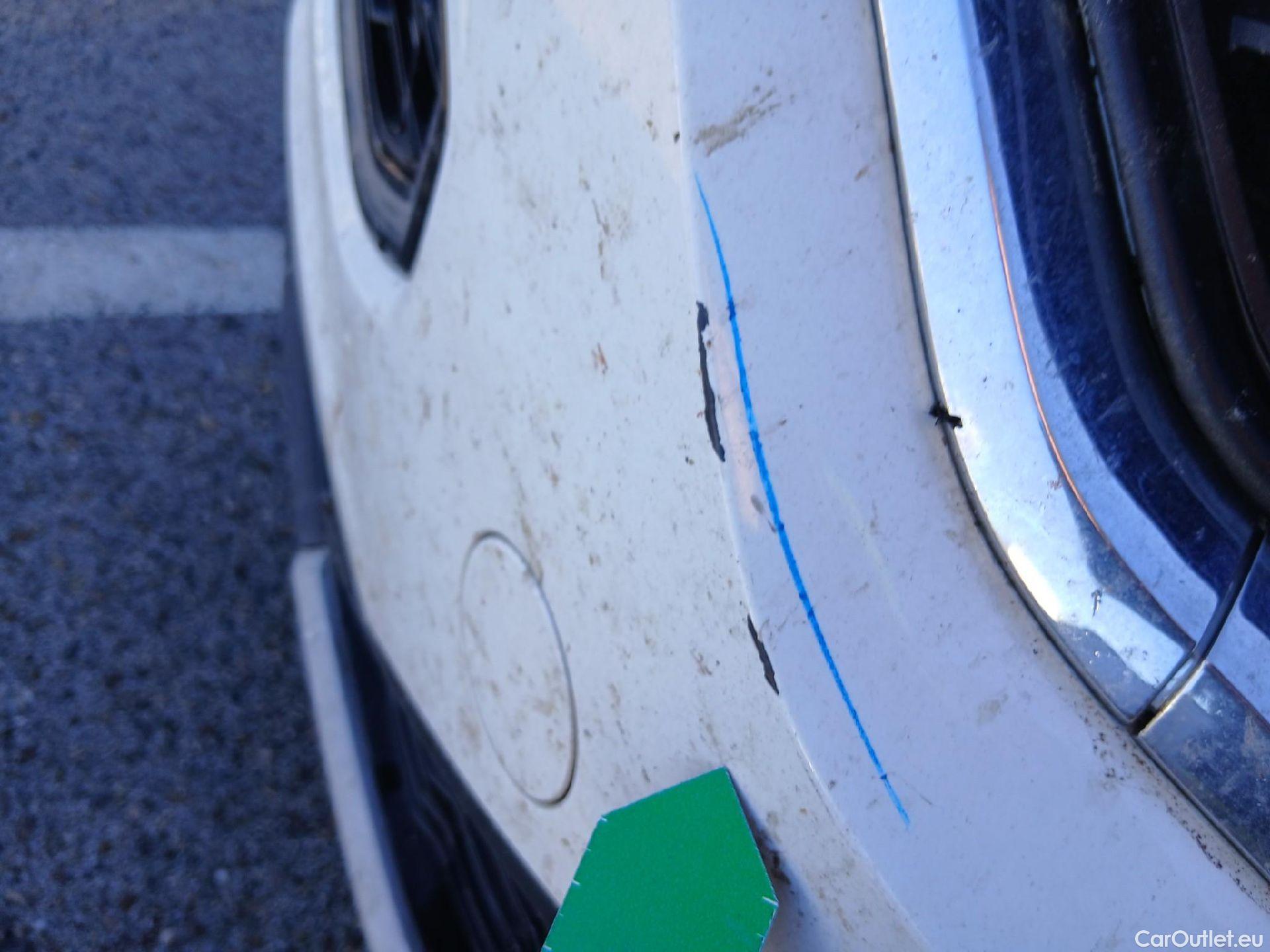  Volkswagen  T-ROC VOLKSWAGEN  / 2017 / 5P / todoterreno Advance 2.0 TDI 85kW (115CV) #4