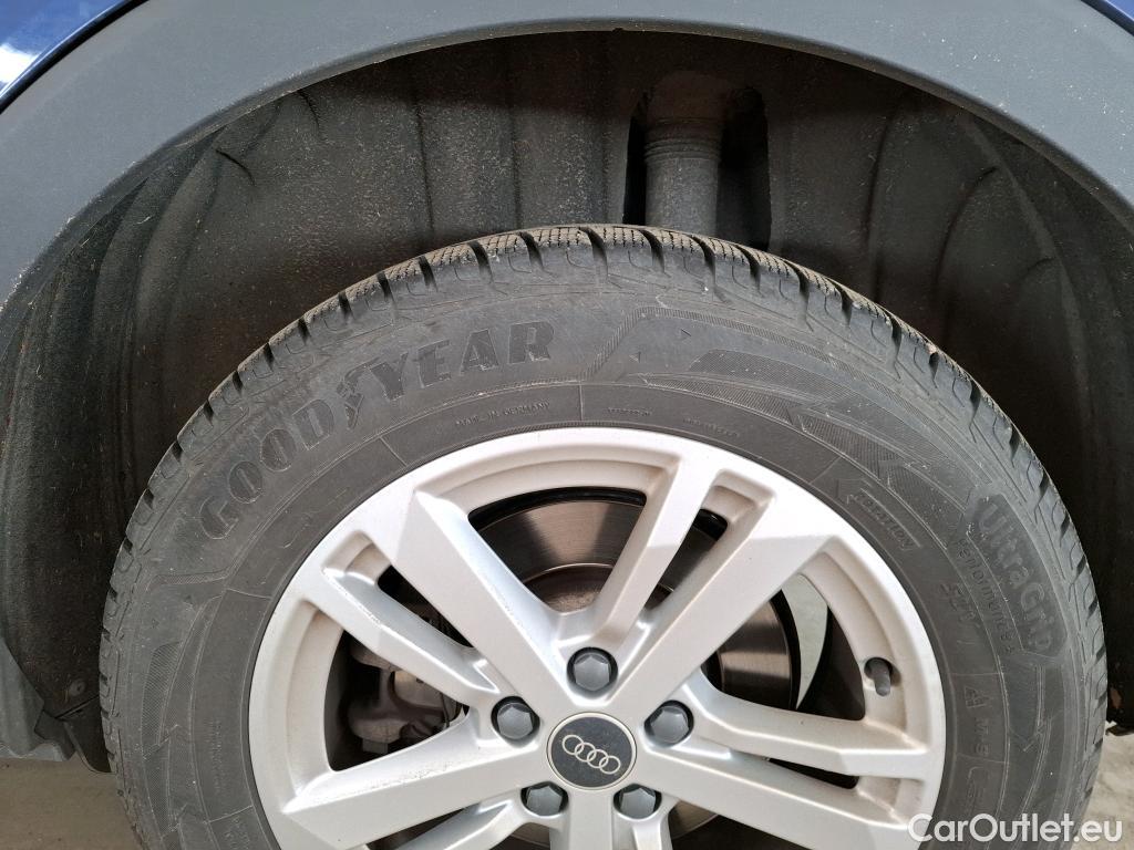  Audi  Q3 AUDI  / 2018 / 5P / SUV 45 TFSI E 245 S TRONIC BUSINESS LINE #6