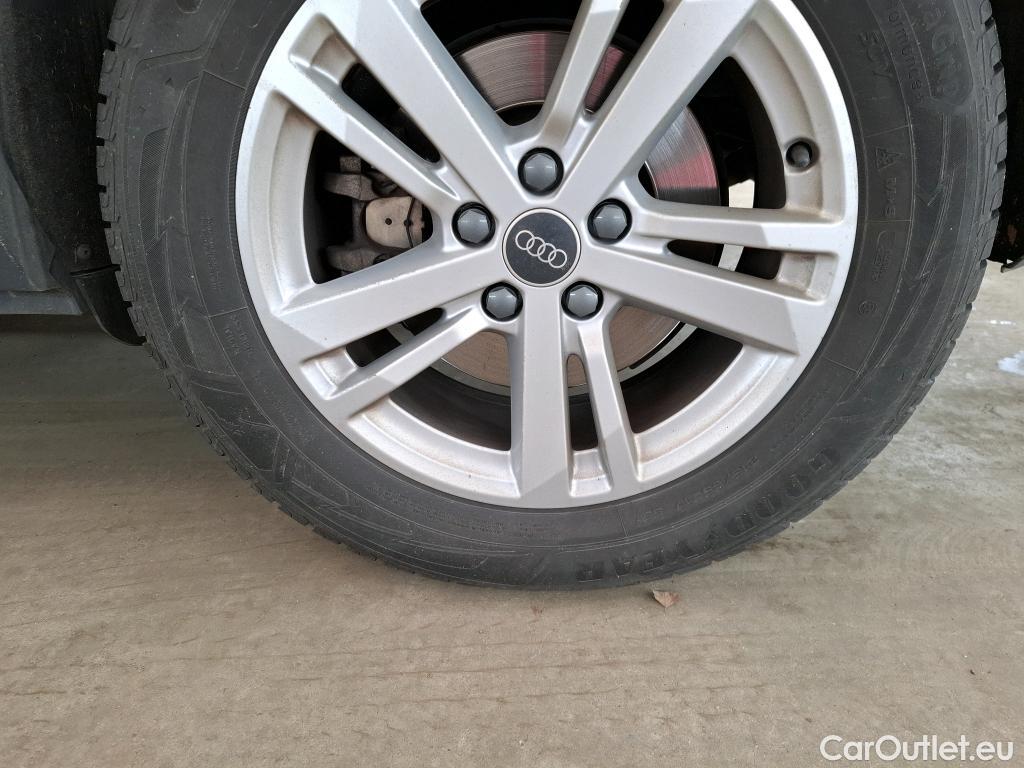  Audi  Q3 AUDI  / 2018 / 5P / SUV 45 TFSI E 245 S TRONIC BUSINESS LINE #7