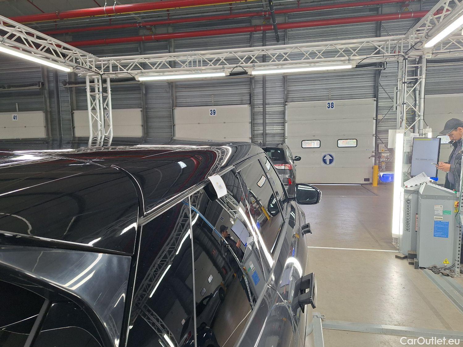  Land Rover  Range Rover Evoque Evoque D165 FWD Man R-Dynam *** car already located in France *** (TEA FLEURY) #14