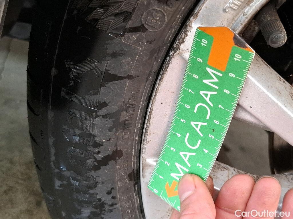  Fiat  500 FIAT  2015 3P Berline Hybrid 10 BSG 70 ch Dolcevita #4