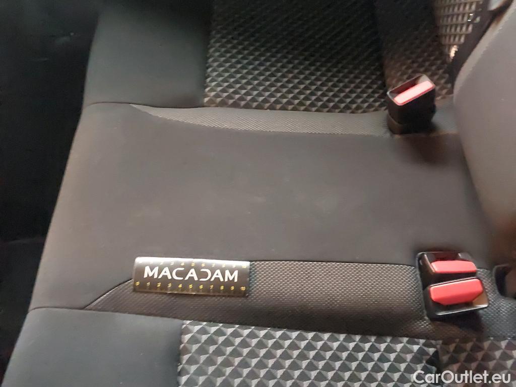  Nissan  Micra NISSAN  / 2016 / 5P / Berline IG-T 92 Business Edition #4