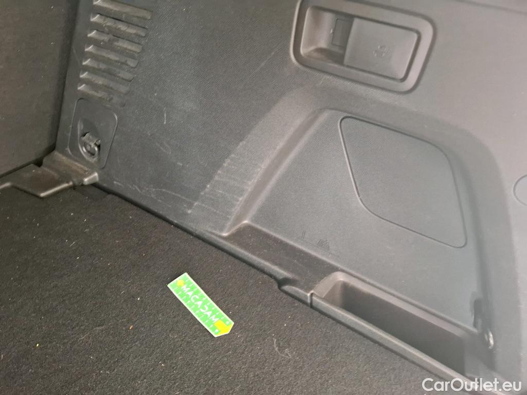  Peugeot  3008  GT Line 1.6 HDi 120CV BVA6 E6 #43