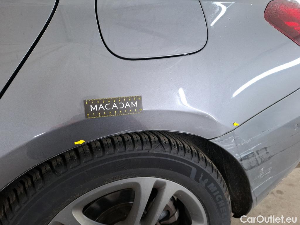  Mercedes  A-Klasse MERCEDES-BENZ Classe A Berline 4p Berline A 200 Business Line 7G-DCT #22