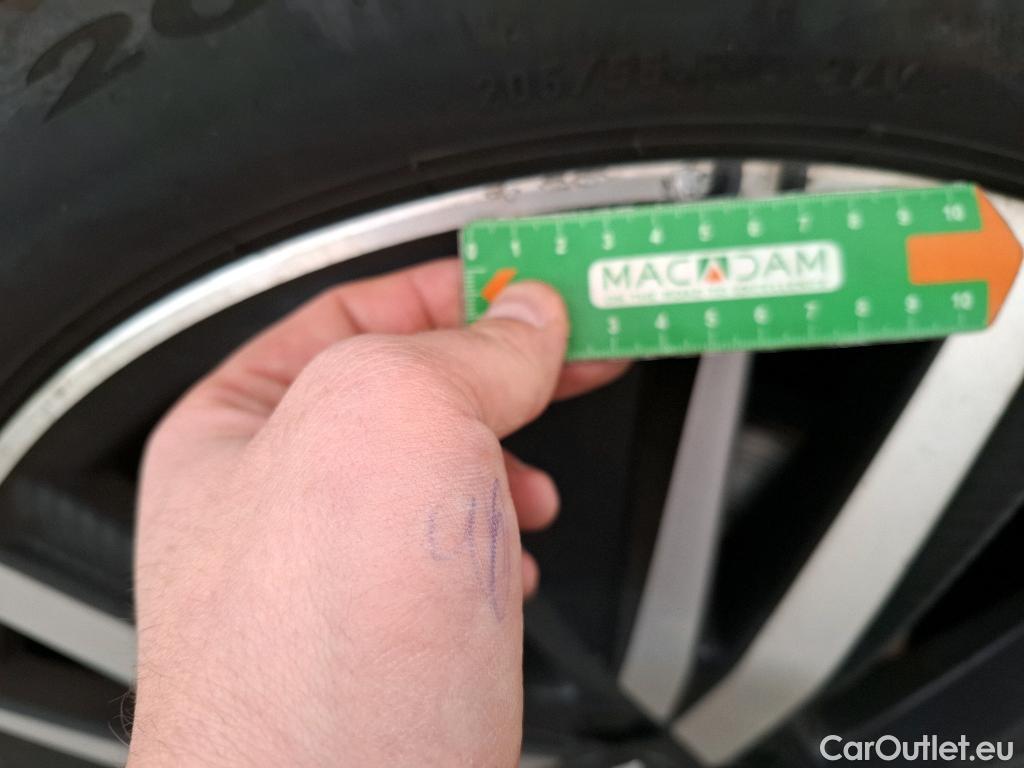  Peugeot  3008 PEUGEOT  / 2020 / 5P / SUV BlueHDi 130 S&S EAT8 GT Pack #16