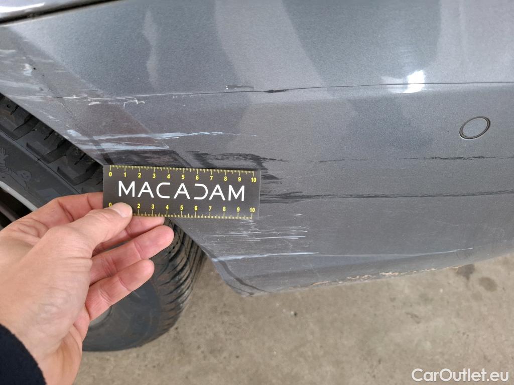  Mercedes  A-Klasse MERCEDES-BENZ Classe A Berline 4p Berline A 200 Business Line 7G-DCT #35