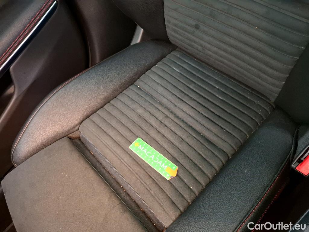  Mercedes  GLA MERCEDES-BENZ Classe  / 2017 / 5P / SUV  180 Fascination BVA7 #40