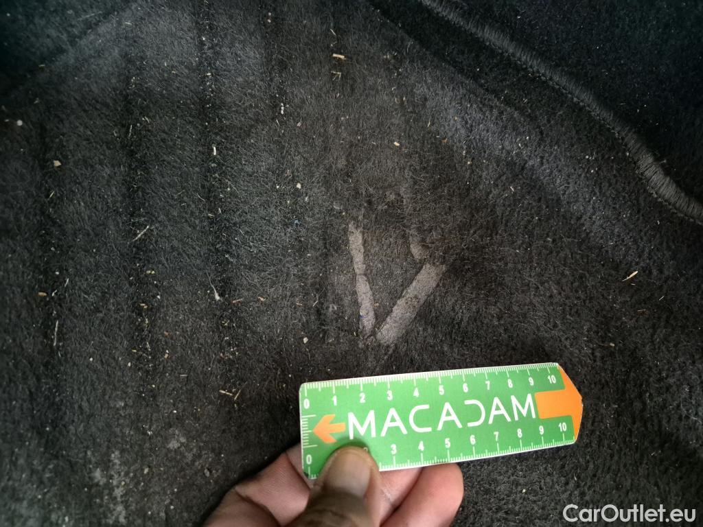  Peugeot  208  Affaire Premium Pack 1.5 HDi 100CV BVM5 E6dT #10