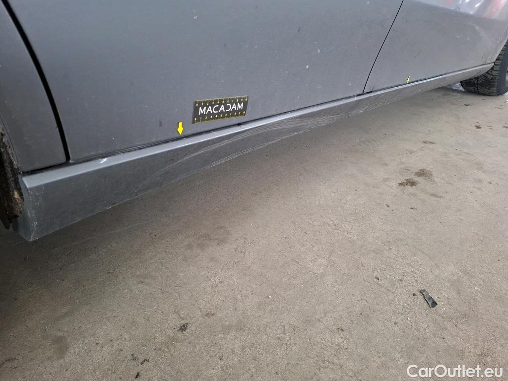  Mercedes  A-Klasse MERCEDES-BENZ Classe A Berline 4p Berline A 200 Business Line 7G-DCT #23