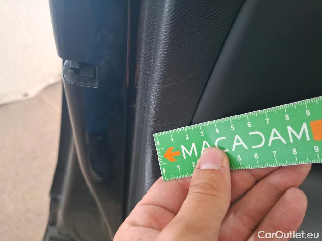  Peugeot  3008  GT Line 1.6 HDi 120CV BVA6 E6 #38