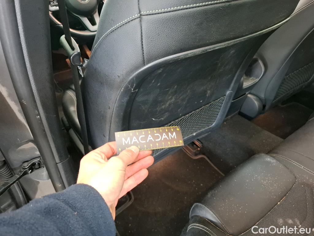  Mercedes  A-Klasse MERCEDES-BENZ Classe A Berline 4p Berline A 200 Business Line 7G-DCT #54