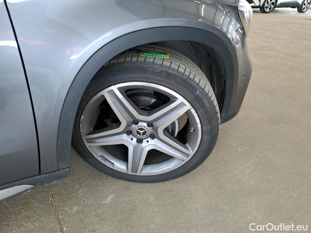  Mercedes  GLA MERCEDES-BENZ Classe  / 2017 / 5P / SUV  180 Fascination BVA7 #25