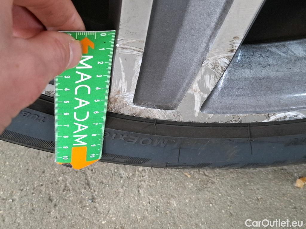  Mercedes  GLA MERCEDES-BENZ Classe  / 2017 / 5P / SUV  180 Fascination BVA7 #21