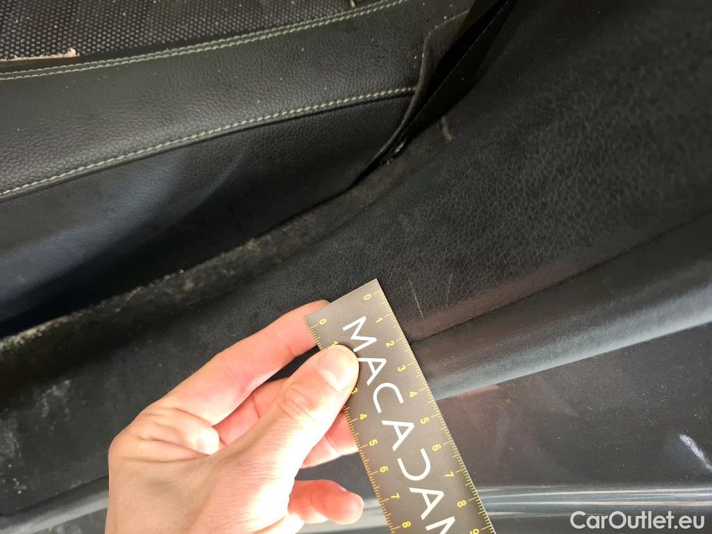  Mercedes  A-Klasse MERCEDES-BENZ Classe A Berline 4p Berline A 200 Business Line 7G-DCT #50