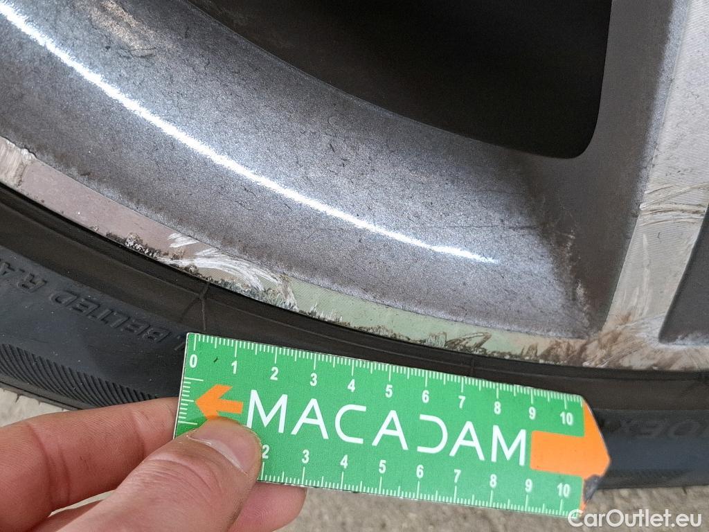  Mercedes  GLA MERCEDES-BENZ Classe  / 2017 / 5P / SUV  180 Fascination BVA7 #18