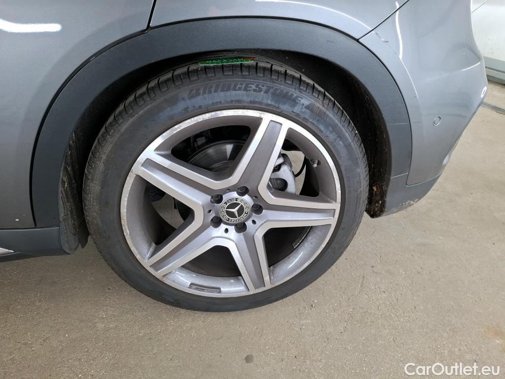  Mercedes  GLA MERCEDES-BENZ Classe  / 2017 / 5P / SUV  180 Fascination BVA7 #6