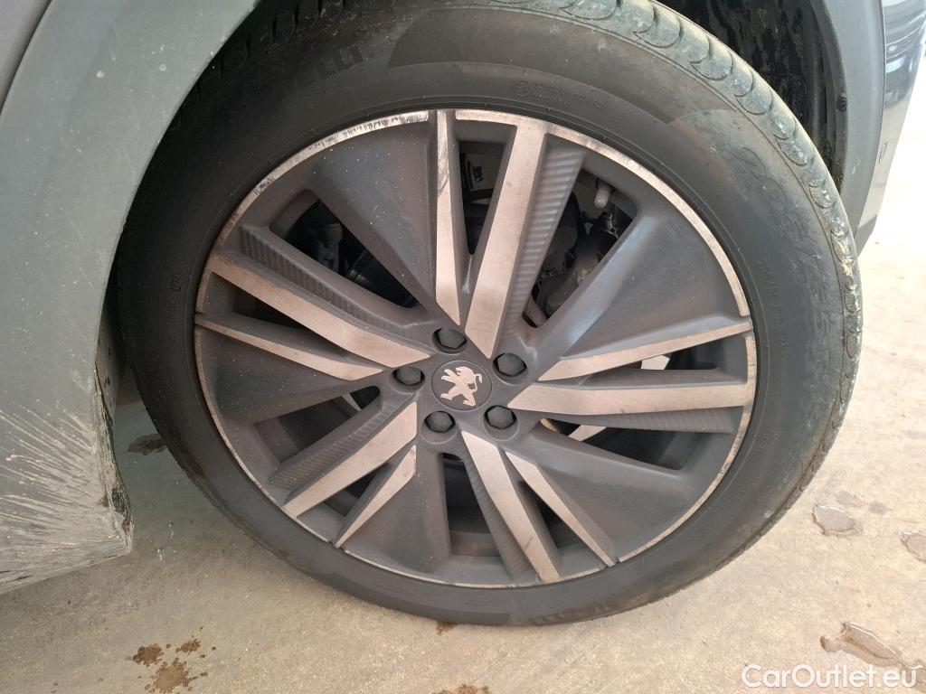  Peugeot  3008 PEUGEOT  / 2020 / 5P / SUV BlueHDi 130 S&S EAT8 GT Pack #25