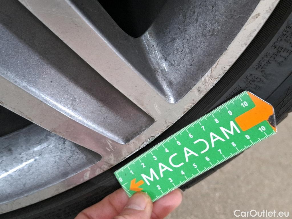  Mercedes  GLA MERCEDES-BENZ Classe  / 2017 / 5P / SUV  180 Fascination BVA7 #27