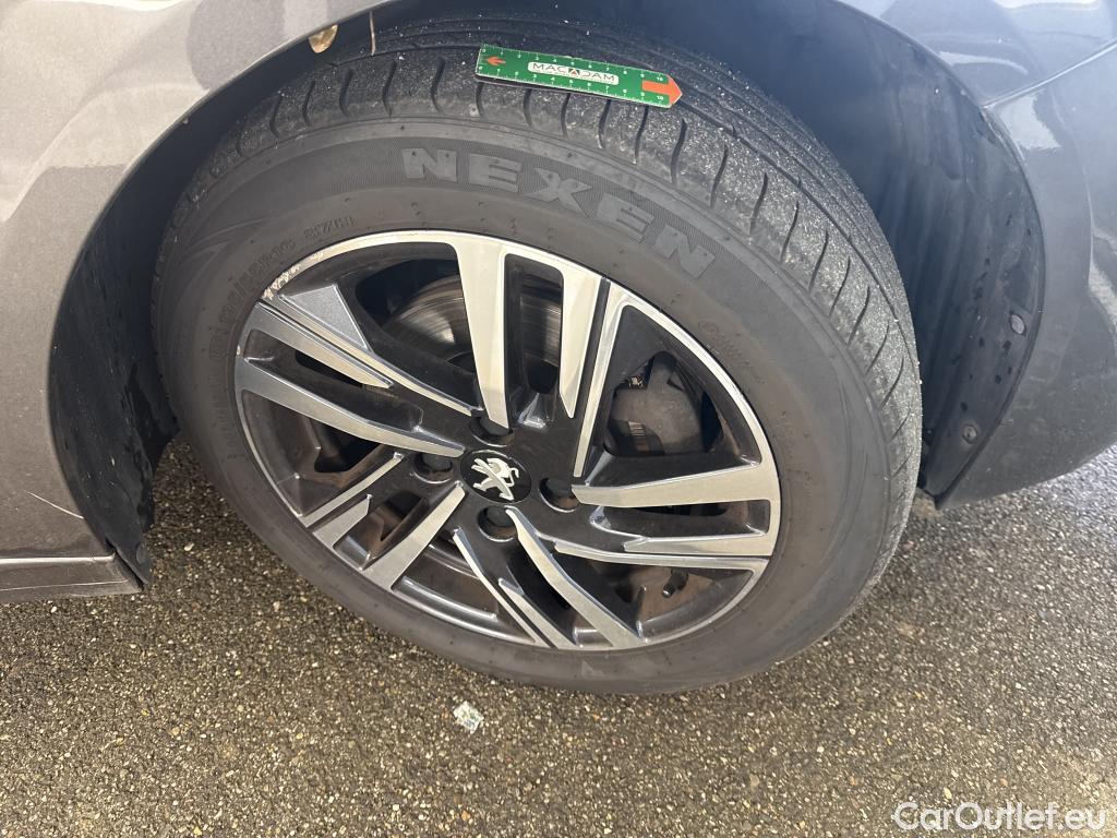  Peugeot  208  Allure 1.2 PureTech 100CV BVA8 E6d #11