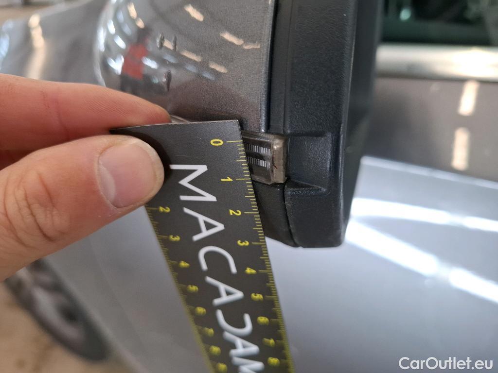  Mercedes  A-Klasse MERCEDES-BENZ Classe A Berline 4p Berline A 200 Business Line 7G-DCT #44