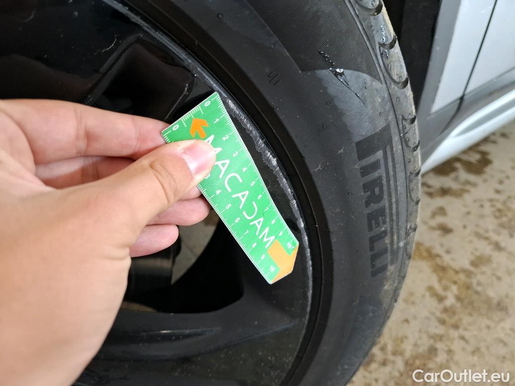  Bmw  X1 BMW  / 2019 / 5P / SUV xDrive18d xLine BVA8 #22