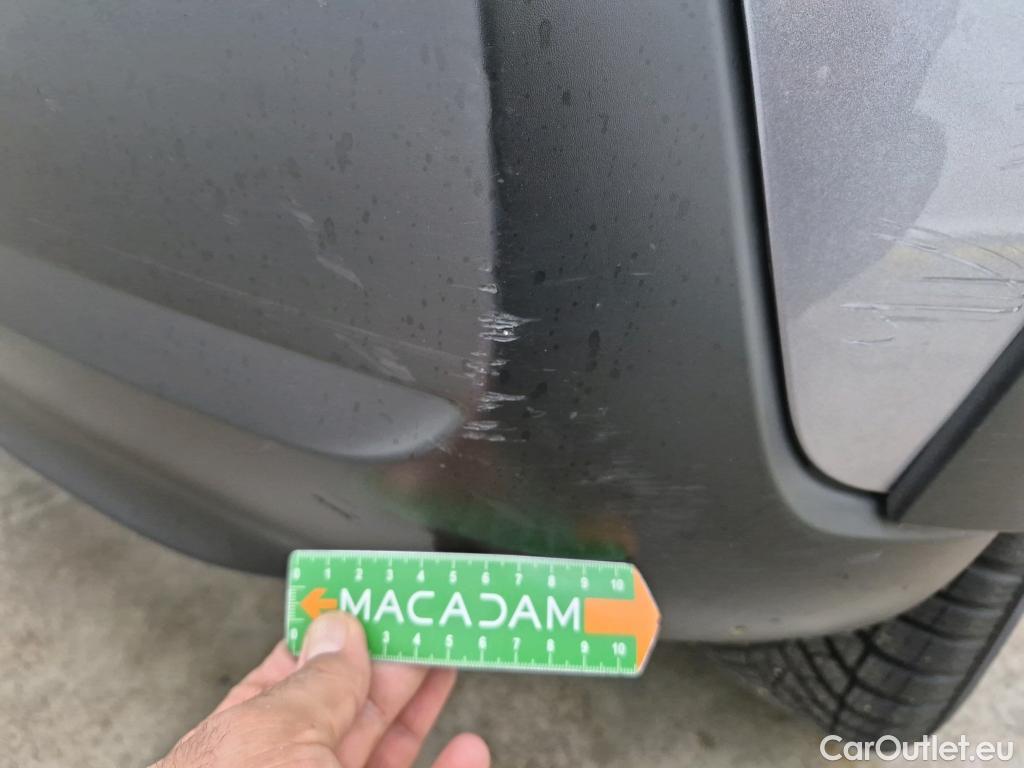  Citroen  C3  Société Feel 1.5 BlueHDI 100CV BVM6 E6d #32