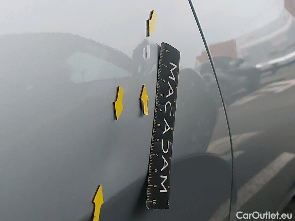  Nissan  Micra NISSAN  / 2016 / 5P / Berline IG-T 92 Business Edition #3