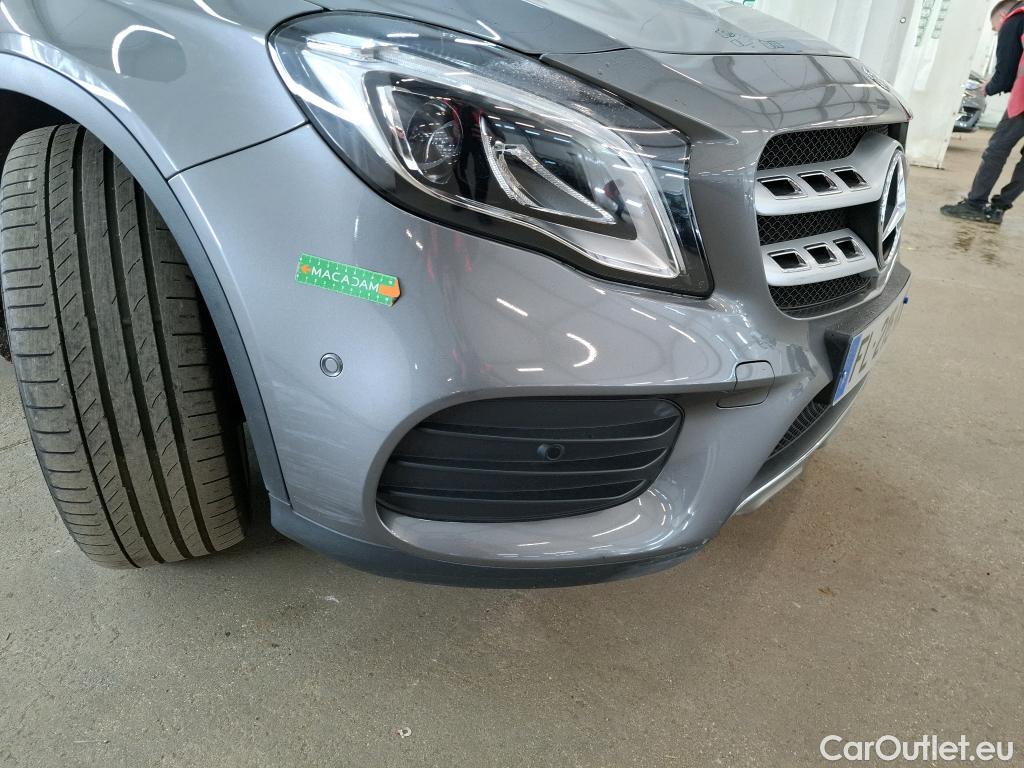  Mercedes  GLA MERCEDES-BENZ Classe  / 2017 / 5P / SUV  180 Fascination BVA7 #45