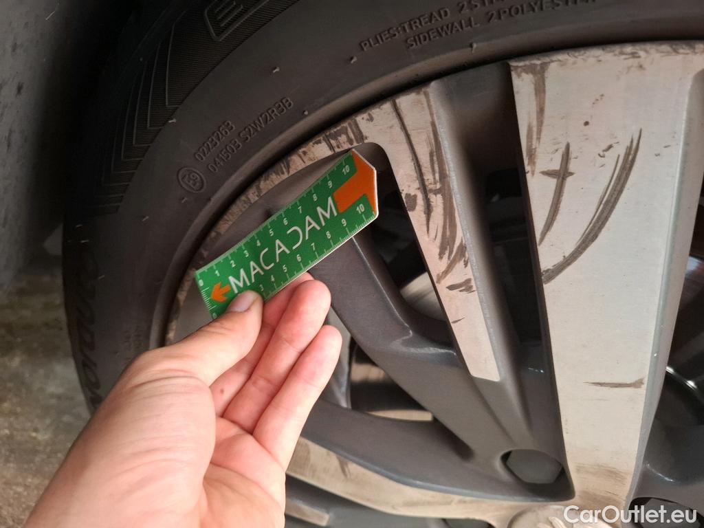  Peugeot  3008  GT Line 1.6 HDi 120CV BVA6 E6 #27