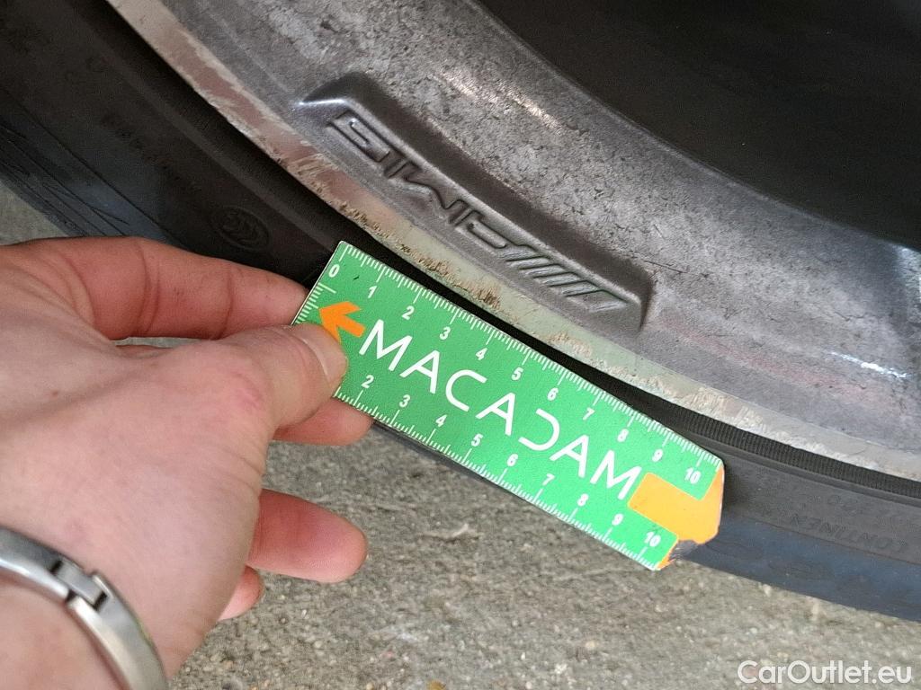  Mercedes  GLA MERCEDES-BENZ Classe  / 2017 / 5P / SUV  180 Fascination BVA7 #28