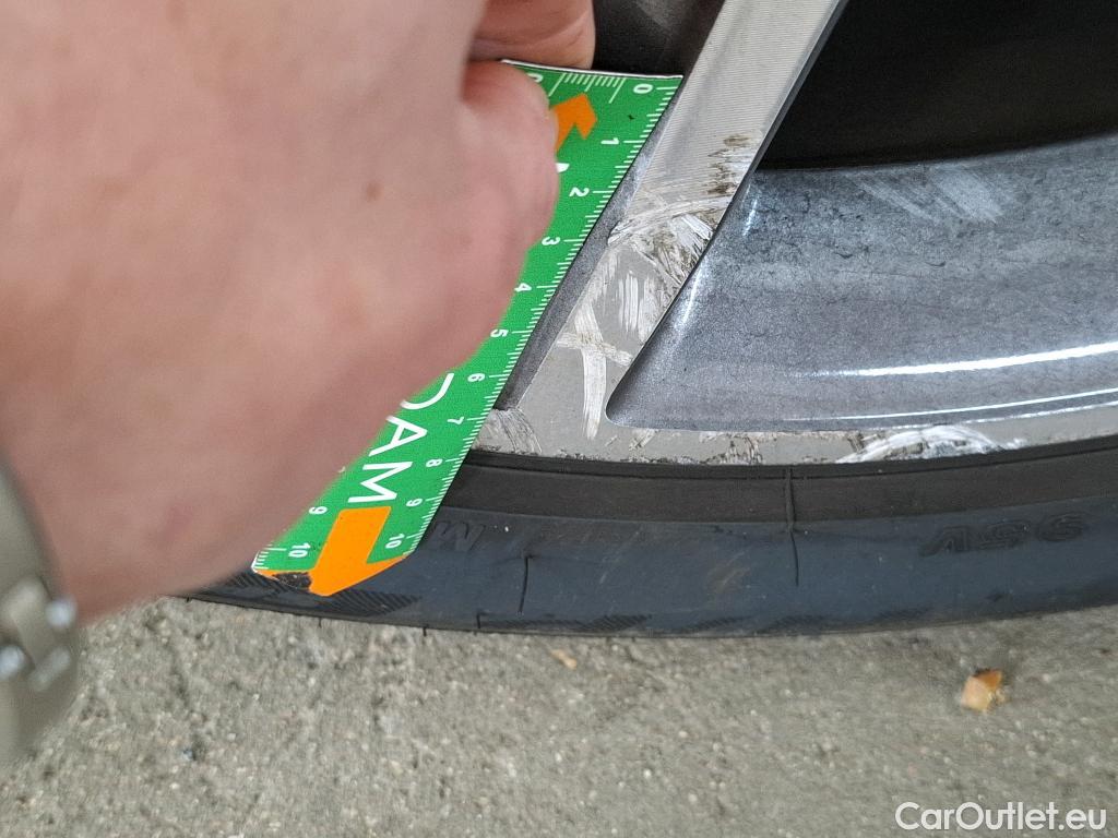  Mercedes  GLA MERCEDES-BENZ Classe  / 2017 / 5P / SUV  180 Fascination BVA7 #20