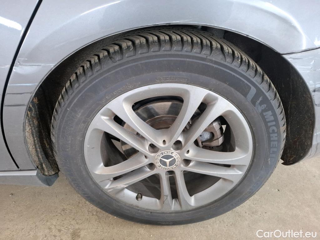  Mercedes  A-Klasse MERCEDES-BENZ Classe A Berline 4p Berline A 200 Business Line 7G-DCT #76