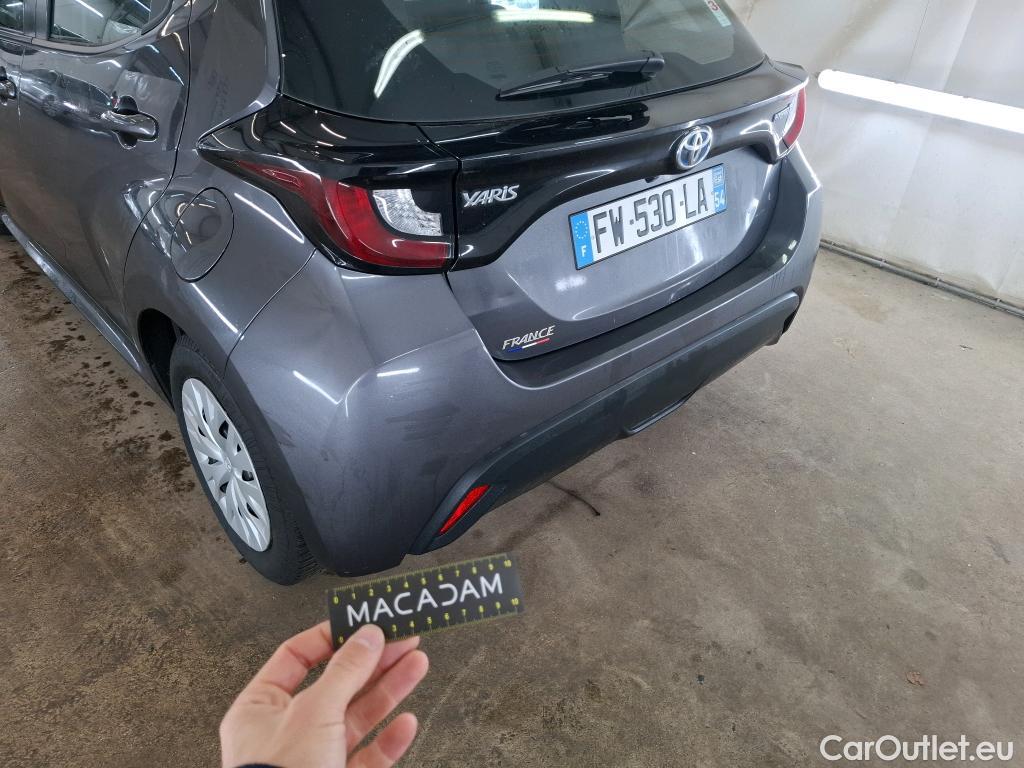  Toyota  Yaris TOYOTA  Hybride / 2019 / 5P / Berline Hybride 116h France Business Stage Acad #25