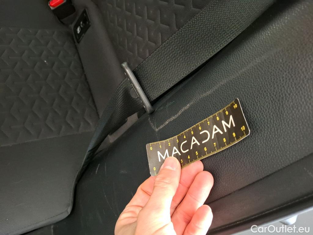  Toyota  Corolla TOYOTA  / 2018 / 5P / Berline Hybride 122h Dynamic Business Beyond Zer #9