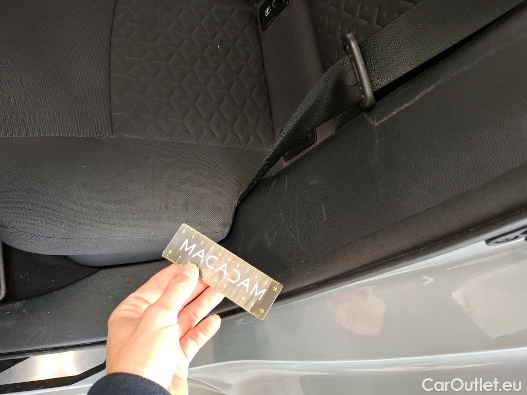  Toyota  Corolla TOYOTA  / 2018 / 5P / Berline Hybride 122h Dynamic Business Beyond Zer #6