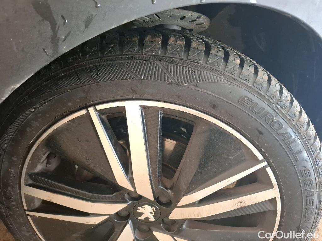  Peugeot  5008  GT 1.2 PureTech 130CV BVA8 7 Sieges E6d #8