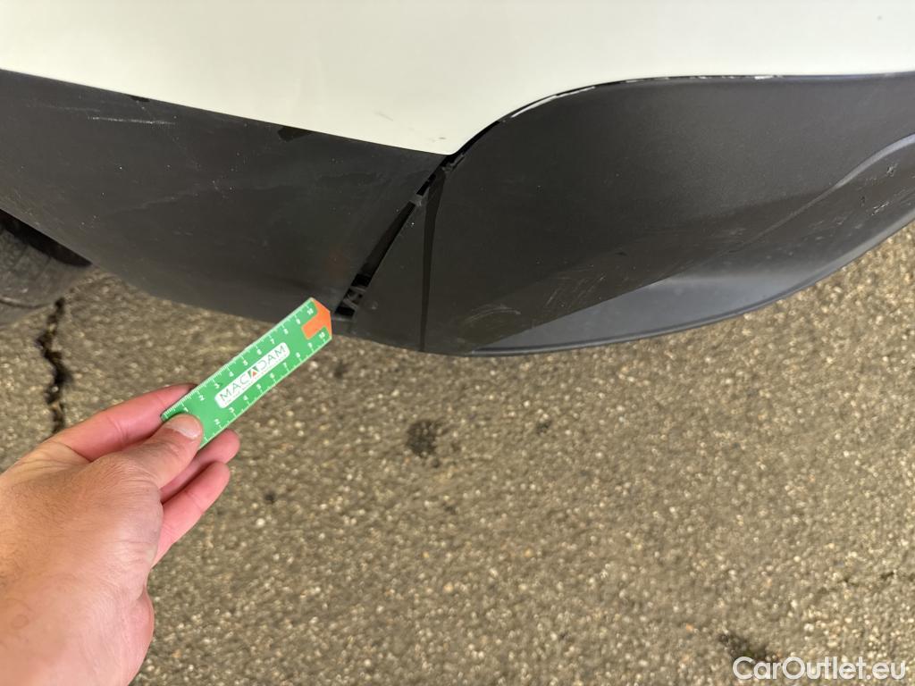  Renault  Trafic  III Fourgon L2H1 3T Grand Confort 2.0 dCi 130CV BVM6 E6d #8