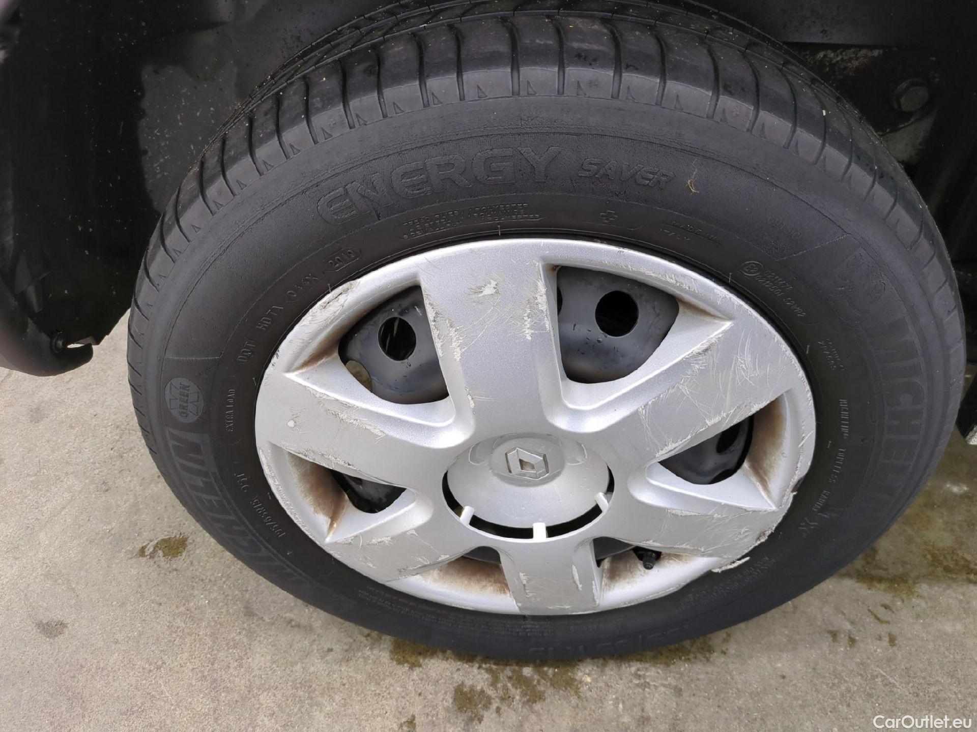  Renault  Kangoo RENAULT  Express / 2013 / 4P / Fourgonnette Extra R-Link dCi 75 #19