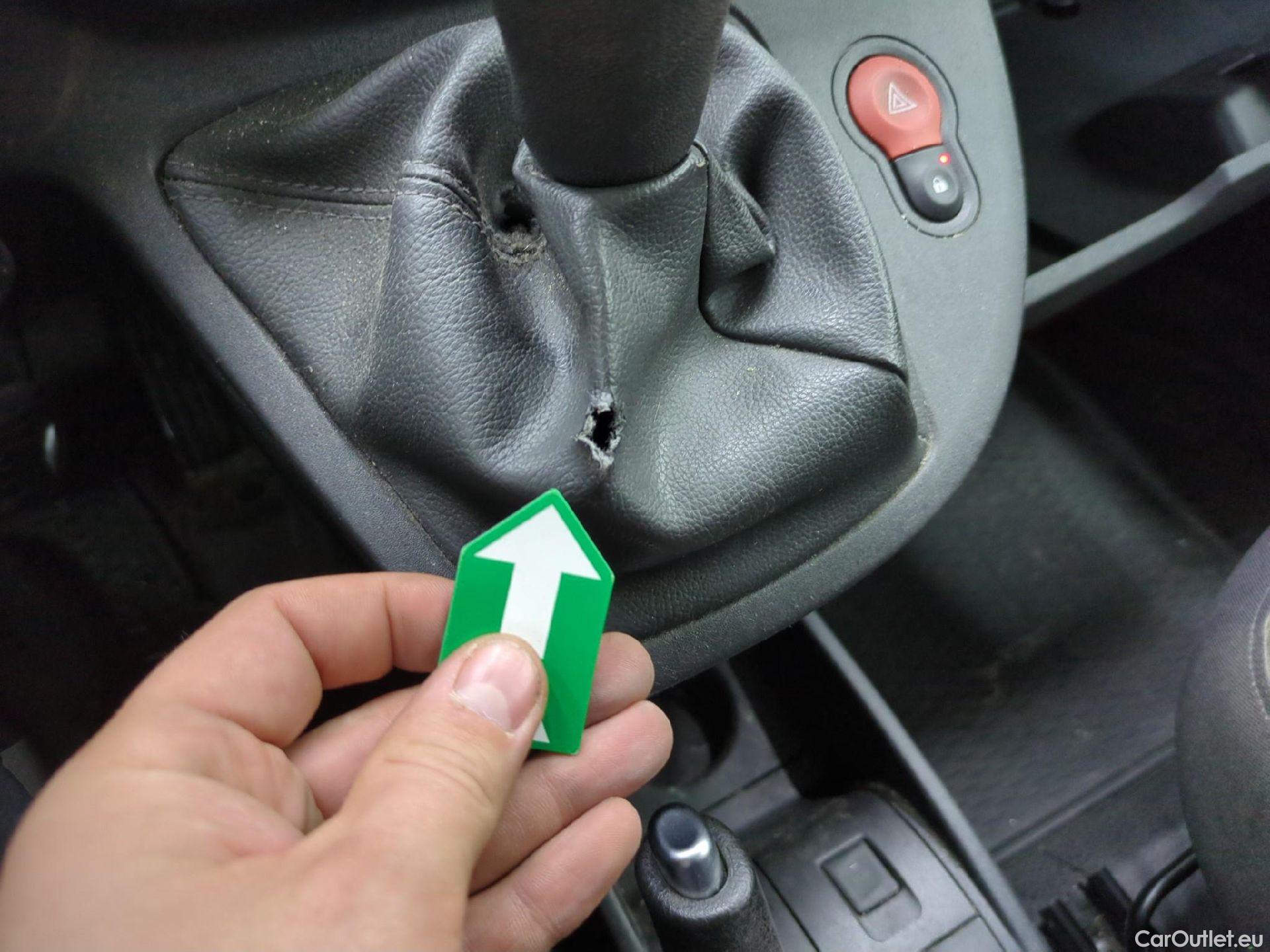  Renault  Kangoo RENAULT  Express / 2013 / 4P / Fourgonnette Extra R-Link dCi 75 #1