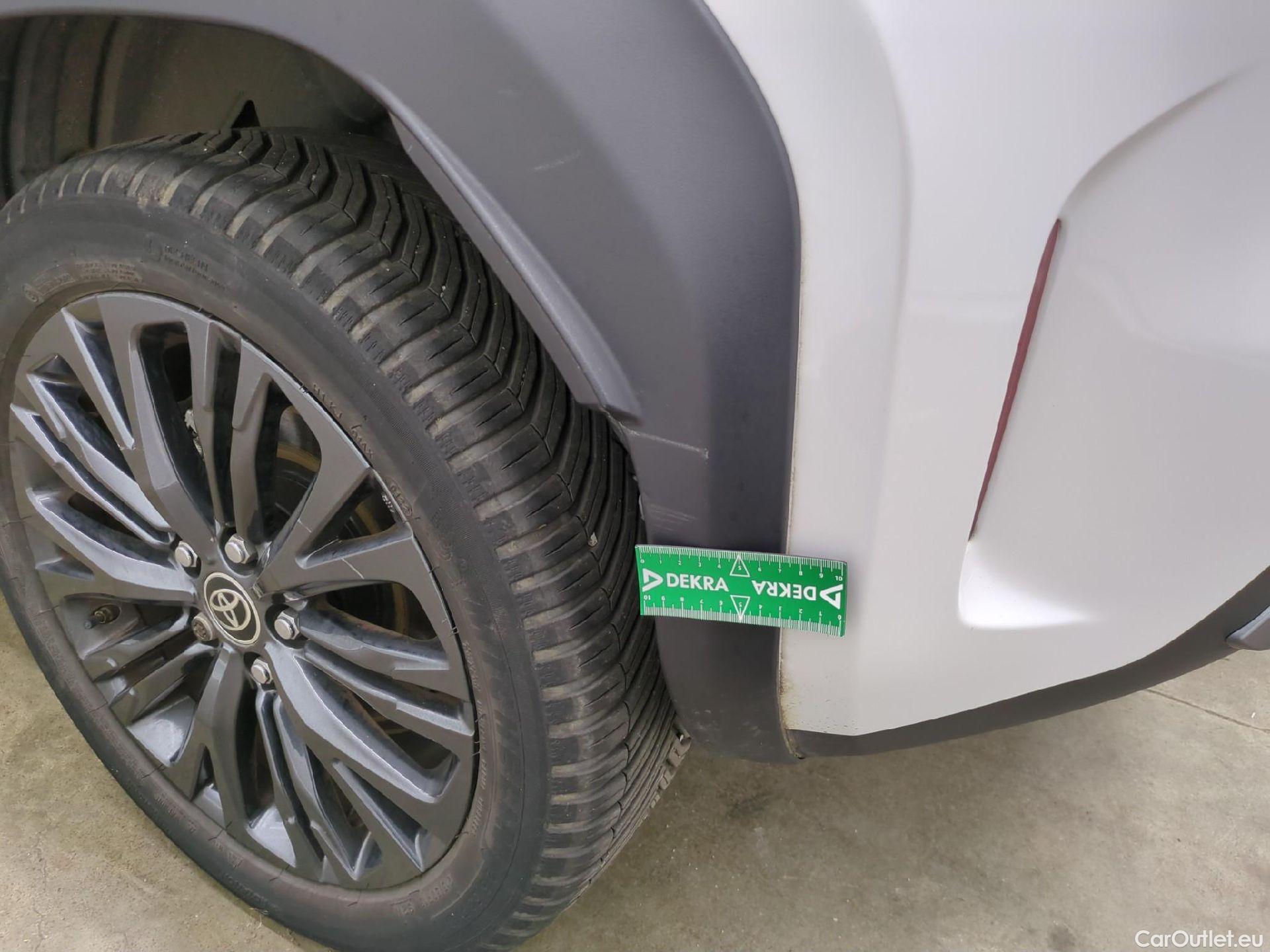  Toyota  Yaris Cross TOYOTA  Hybride / 2021 / 5P / SUV 1.5 HYBRID 116H TRAIL AUTO #30