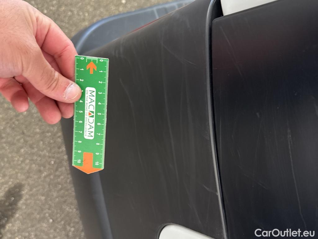  Renault  Trafic  III Fourgon L2H1 3T Grand Confort 2.0 dCi 130CV BVM6 E6d #21