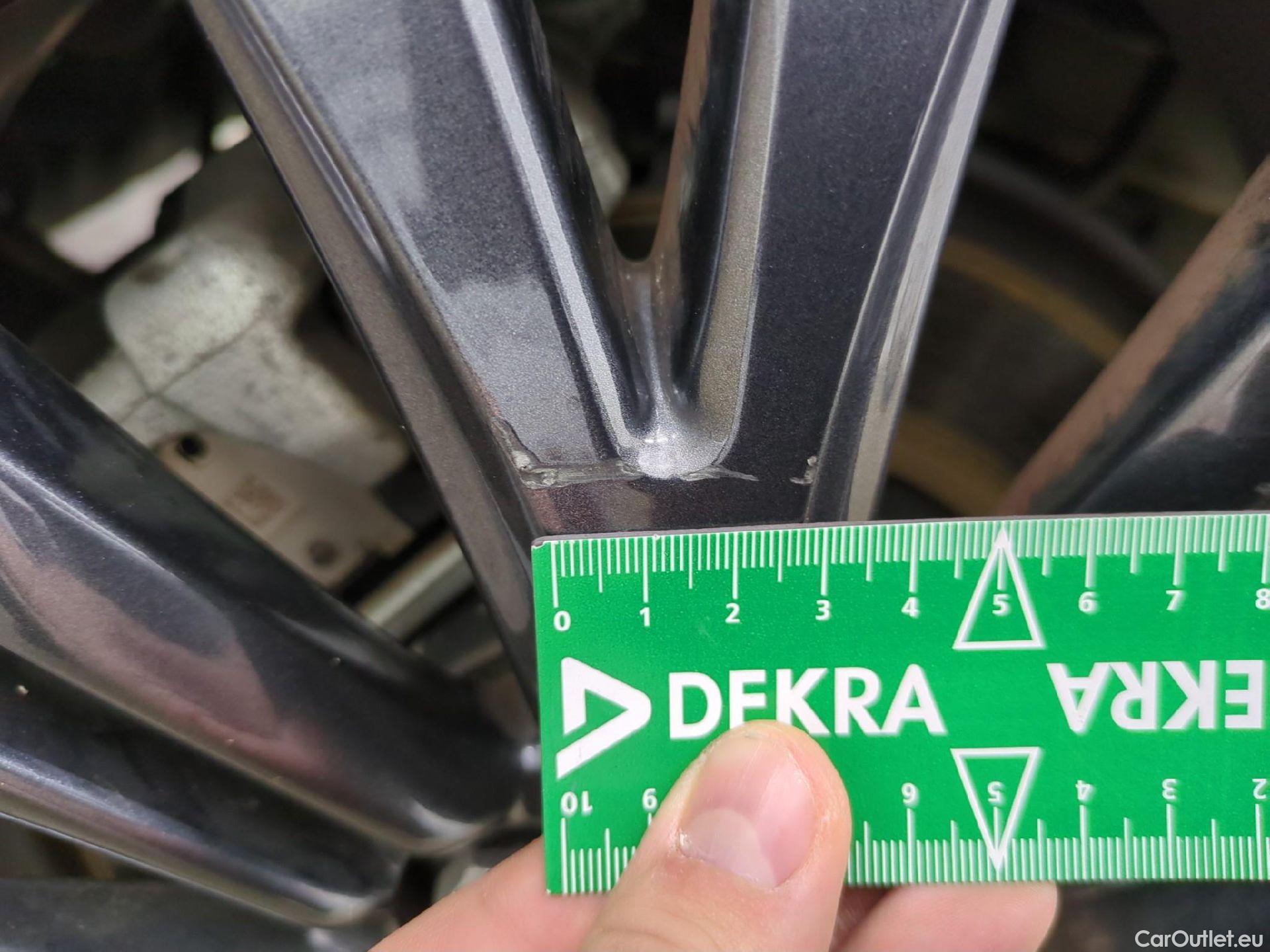  Toyota  Yaris Cross TOYOTA  Hybride / 2021 / 5P / SUV 1.5 HYBRID 116H TRAIL AUTO #9