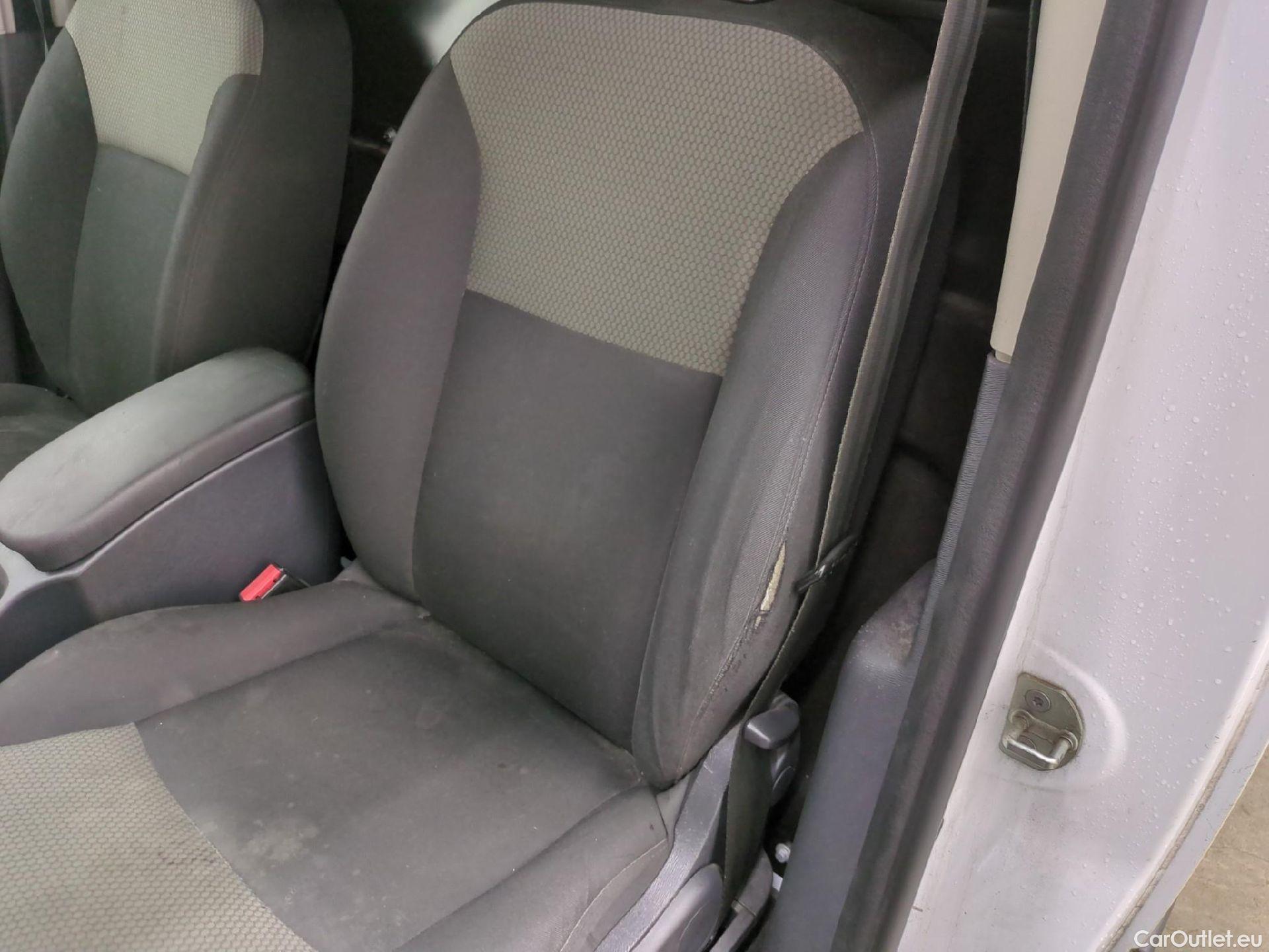  Renault  Kangoo RENAULT  Express / 2013 / 4P / Fourgonnette Extra R-Link dCi 75 #5