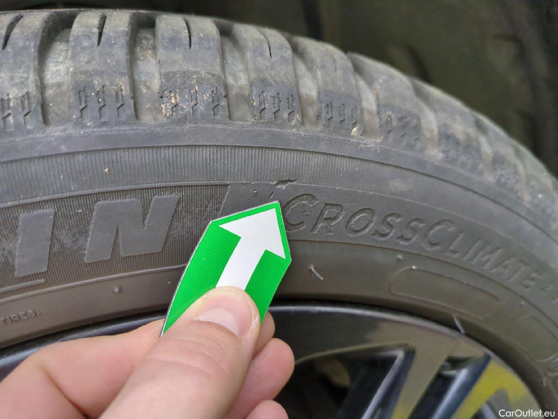  Toyota  Yaris Cross TOYOTA  Hybride / 2021 / 5P / SUV 1.5 HYBRID 116H TRAIL AUTO #3