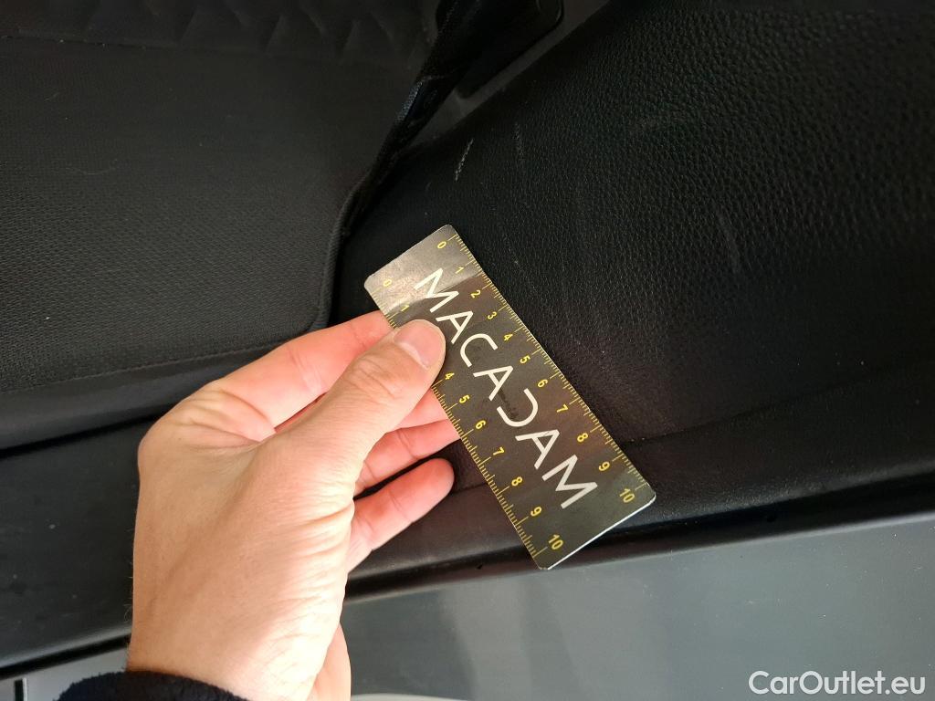  Toyota  Corolla TOYOTA  / 2018 / 5P / Berline Hybride 122h Dynamic Business Beyond Zer #7