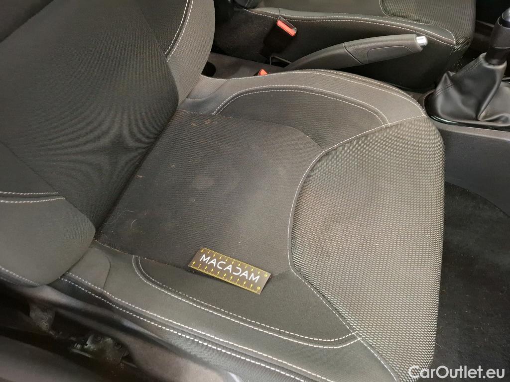  Renault  Clio  IV Air MediaNav 1.5 dCi 90CV BVM5 E6 #16