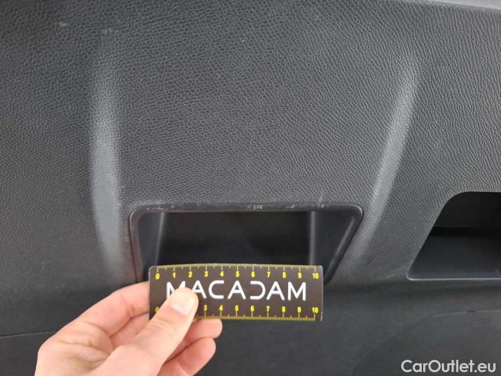  Peugeot  5008  GT 1.2 PureTech 130CV BVA8 7 Sieges E6d #16